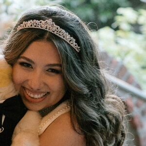 Meet your Posher, Ana